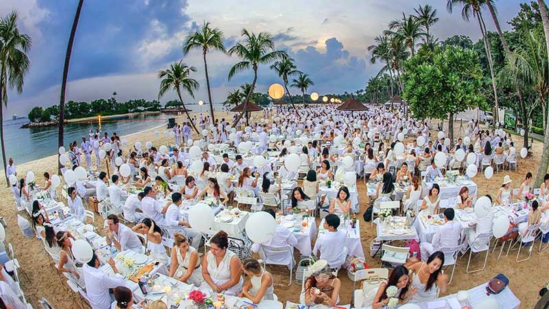 Le Dîner in Blanc: So wird das Essen in Weiß in Havanna