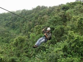 Reiseempfehlung Costa Rica: Feuerberge und Pazifikstrand